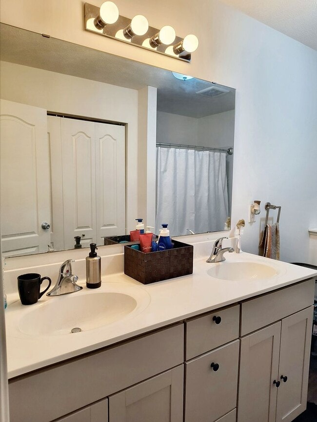 Building Photo - 5761 Copper Leaf Trail