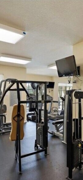 Building Photo - 11014 Legacy Dr