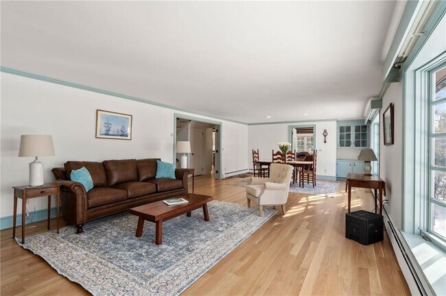 Building Photo - 1191 N MAIN Rd