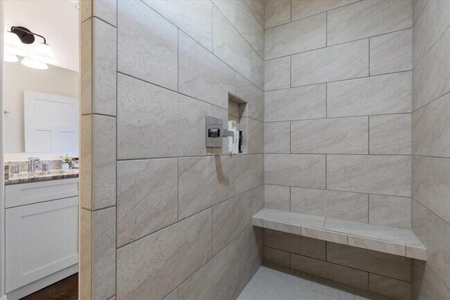 Building Photo - 107 Keamuku Ct