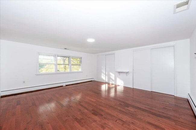 Building Photo - Private Home w/ Pond & Fantastic Views