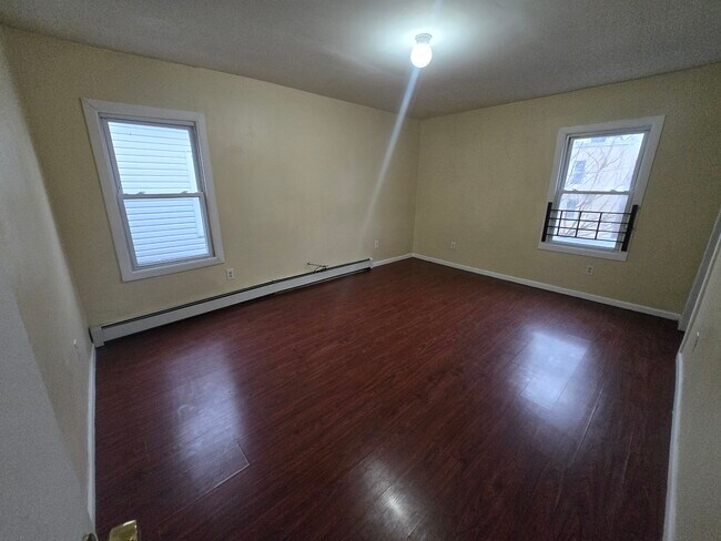 Building Photo - 791 S 13th St