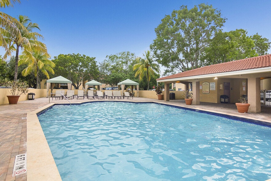 Primary Photo - Fairway View