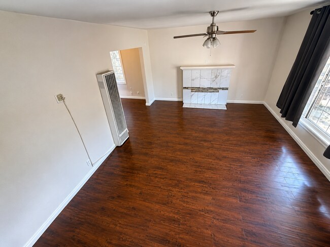 Building Photo - 540 El Camino Ave