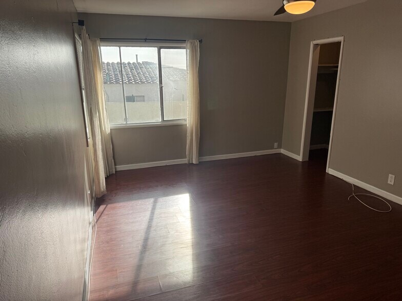 Building Photo - 1816 E Ocean Blvd