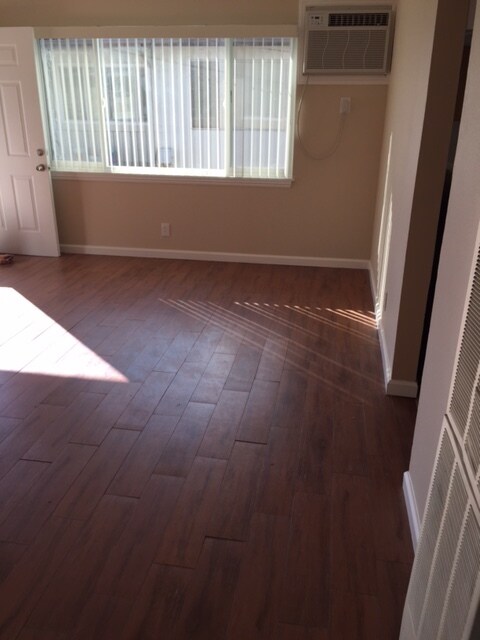 Building Photo - 161 Starr Ave