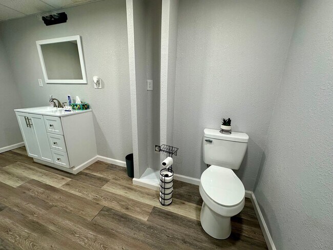 Building Photo - 301 Carmel Valley Way