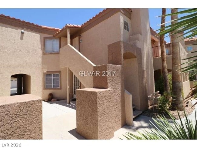 Building Photo - 1851 Hillpointe Rd