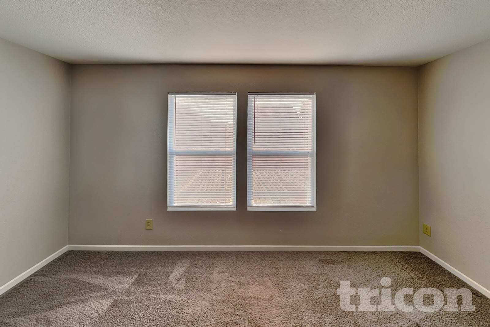 Building Photo - 8039 Retreat Ln