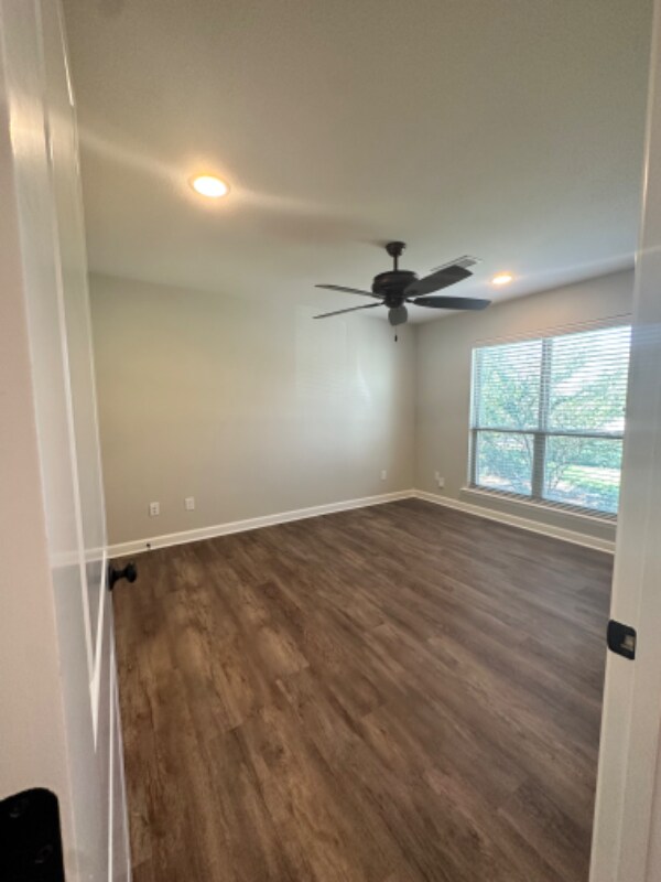 Building Photo - 1210 Milltown Rd