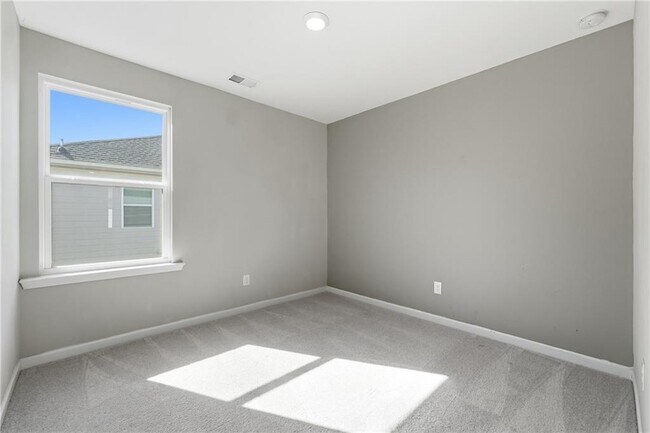 Building Photo - 21 Golden Eagle Pkwy