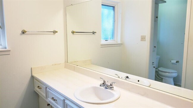 Building Photo - 5435 Mossy Timbers Dr