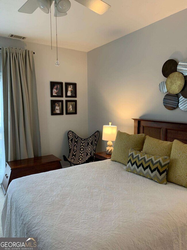 Building Photo - 1230 St Ives Ct