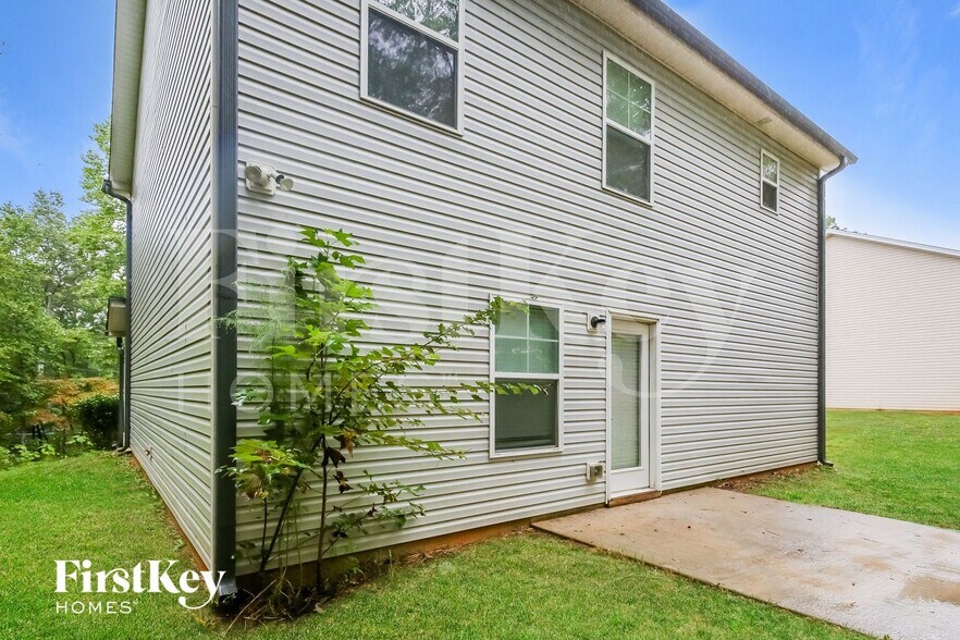 Building Photo - 6674 Sawnee Way