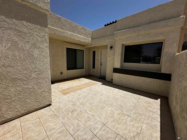 Building Photo - 12421 E Vía Estrella