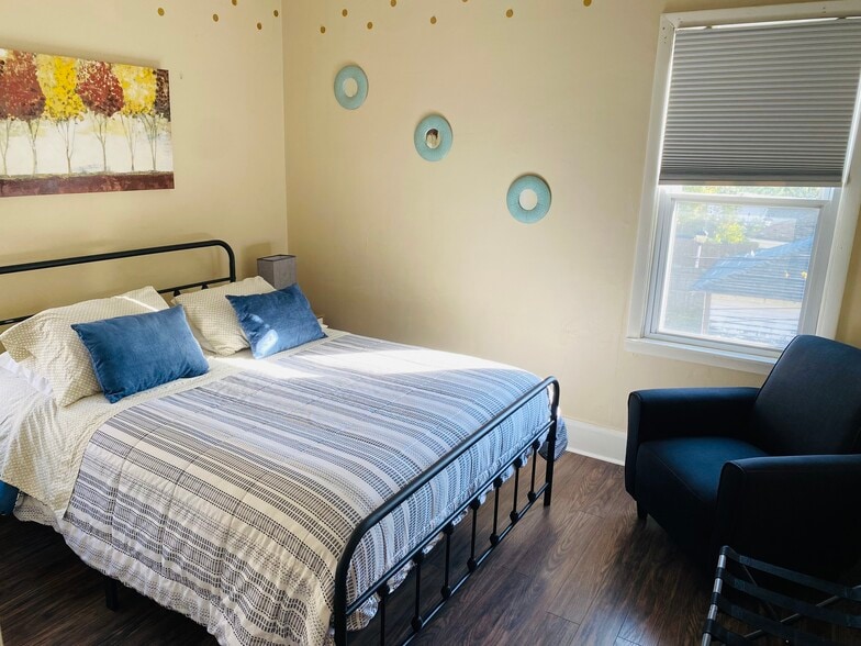 Building Photo - 241 Tacoma Ave