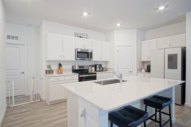 Building Photo - 973 Bent Creek Dr