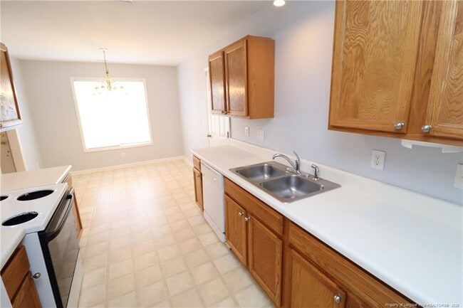 Building Photo - 4105 Scofield Dr