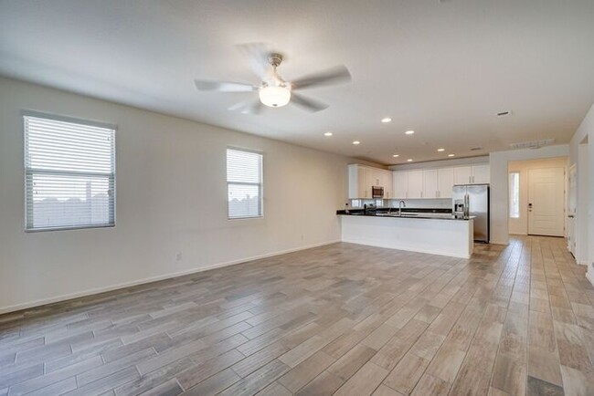 Building Photo - READY TO VIEW NOW! Luxury Living Awaits: E...