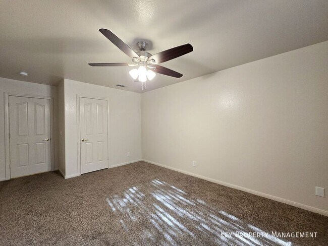 Building Photo - 3697 Ferndale Cove Dr