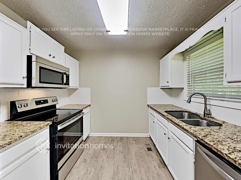 Building Photo - 6603 Mitchell Ln SW