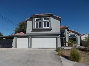 Building Photo - Spacious 4-Bed Home in Quiet Las Vegas Cul-de-Sac with Private Backyard