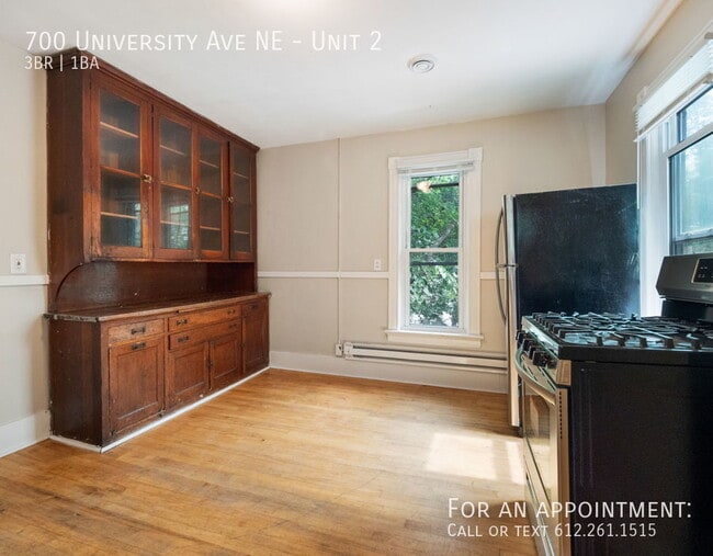 Building Photo - 700 University Ave NE