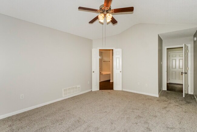 Building Photo - 2885 Rutherford Dr