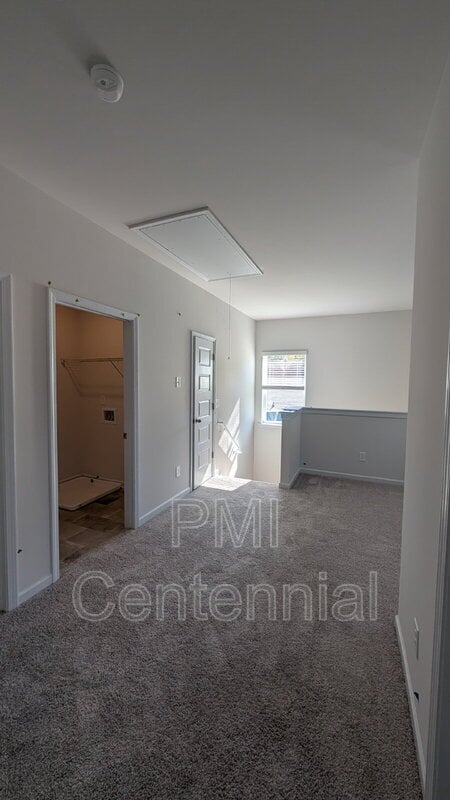 Building Photo - 4 Haven Dr