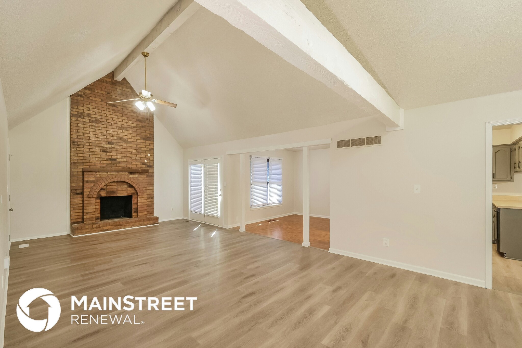 Building Photo - 1815 N Lazy Branch Rd