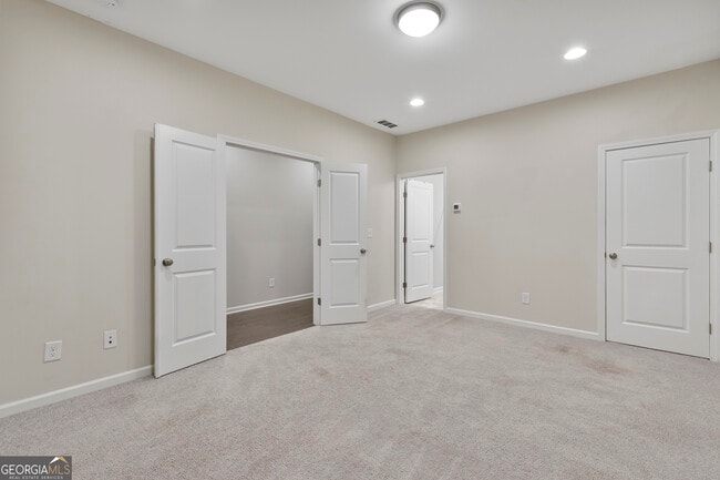 Building Photo - 1954 Summit Trace Cir NW