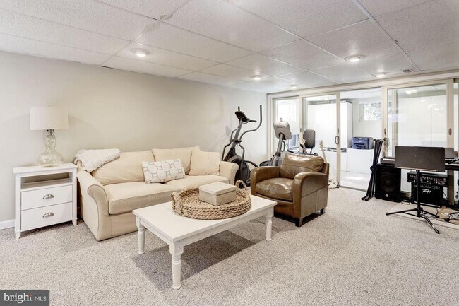 Building Photo - 6408 Tisdale Terrace
