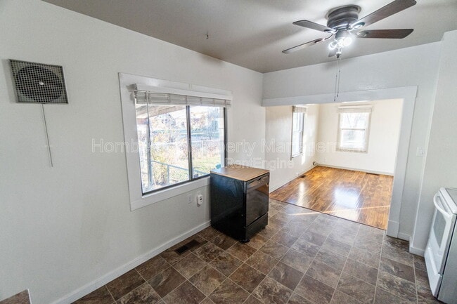 Building Photo - 707 E Providence Ave