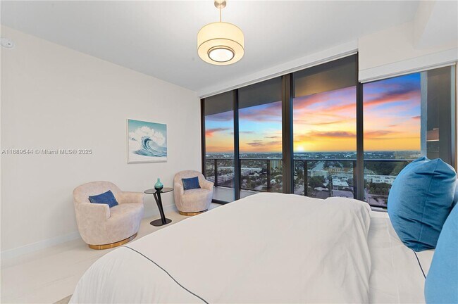 Building Photo - 900 N Ocean Blvd
