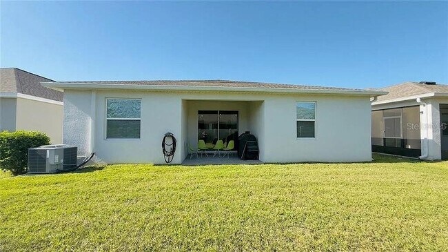 Building Photo - 5321 Amersham Ln