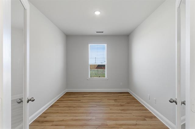 Building Photo - 2020 Beeflower St