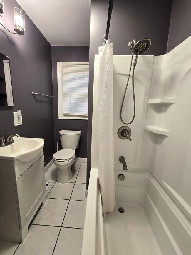 Building Photo - 903 Raleigh St