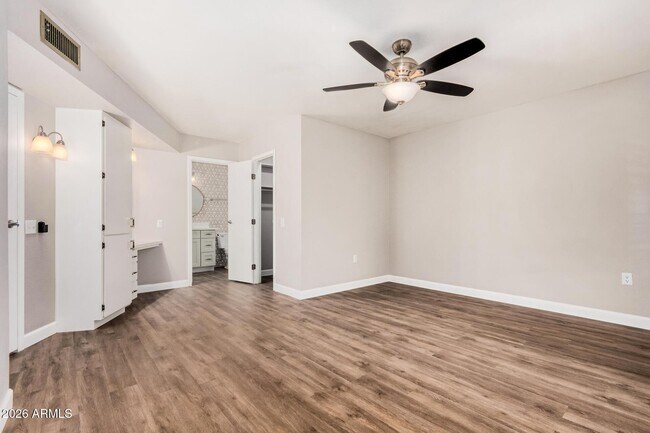 Building Photo - 16635 N 103rd Ave