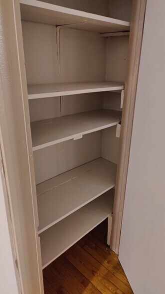 Building Photo - 3404 Alto Rd