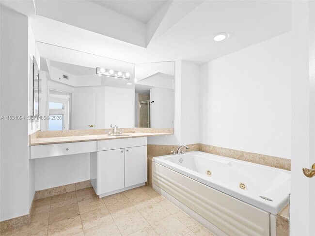 Building Photo - 4779 Collins Ave