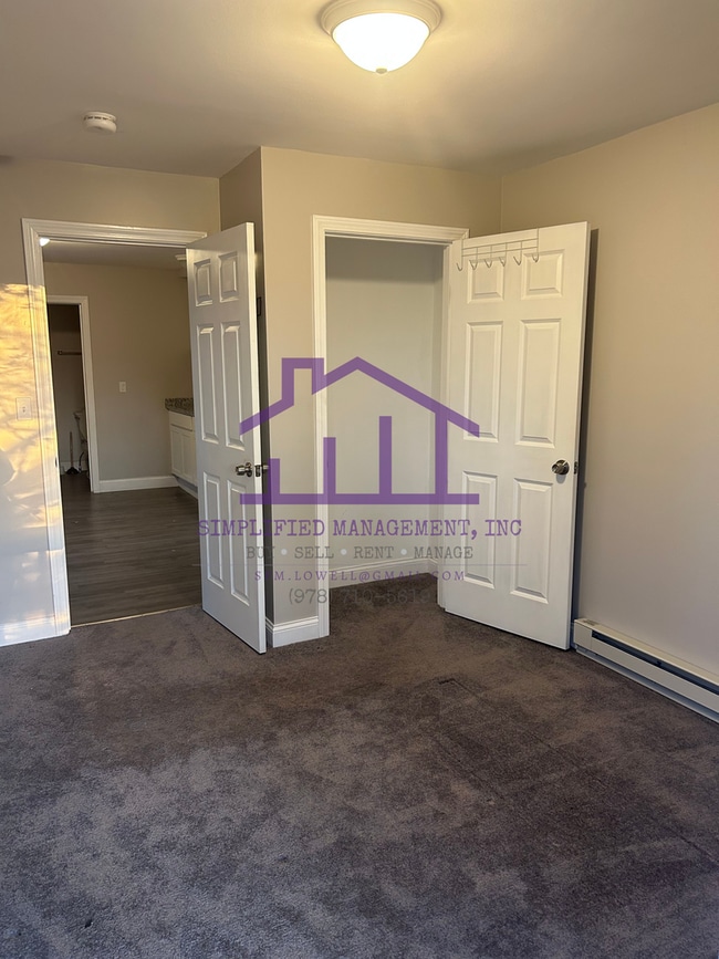 Building Photo - 2 Bedrooms, 1 bathroom Unit available in Gardner, MA!