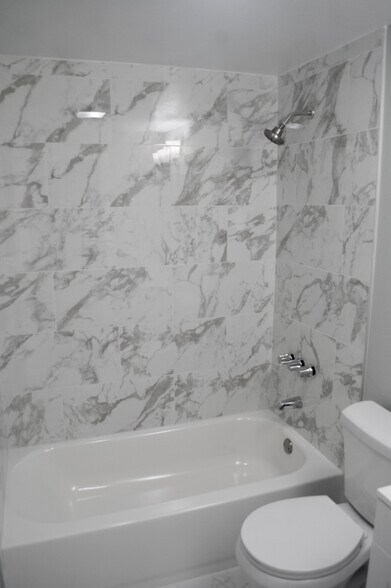 Building Photo - 2110 Seaman Rd