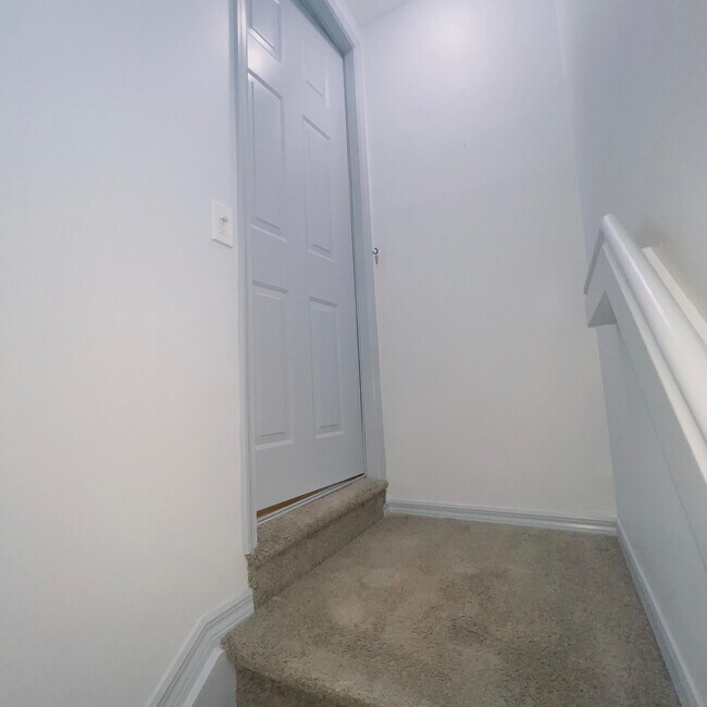 Building Photo - 4316 Main St