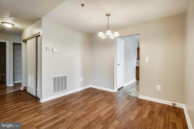 Building Photo - 1670 Brooksquare Dr