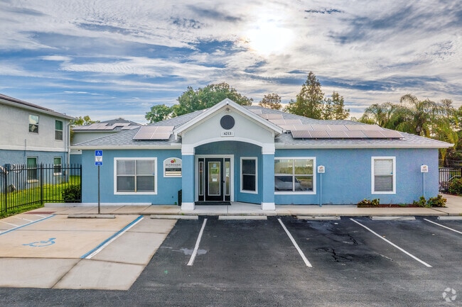 Building Photo - Dunwoodie Place Apartments