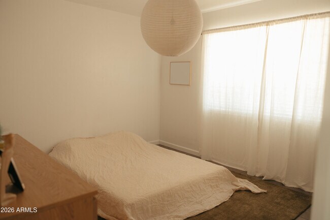 Building Photo - 4007 E Heatherbrae Dr
