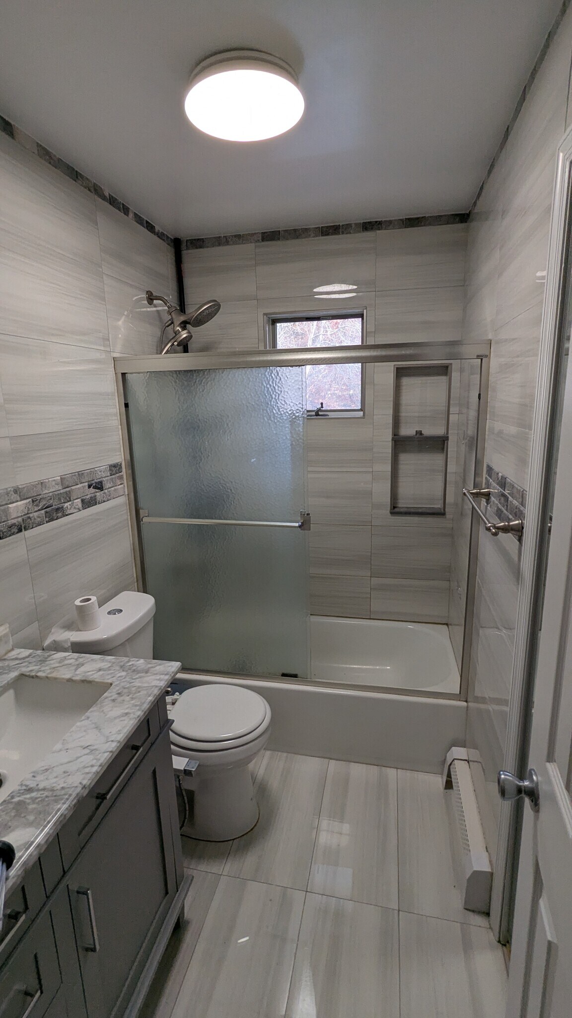 Building Photo - 411 Boyle Rd