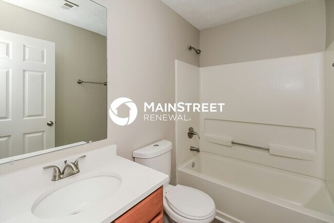 Building Photo - 3 Bedroom Pet-Friendly Home in Jonesboro, GA with Main Street Renewal