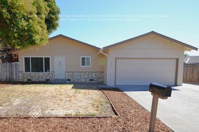 Primary Photo - 272 De Soto Dr