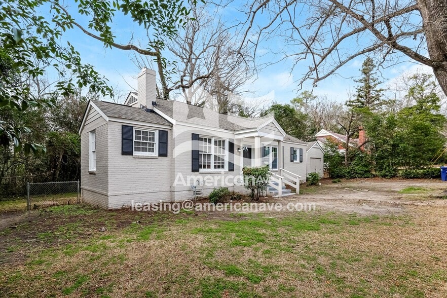 Building Photo - 761 Portland Ave